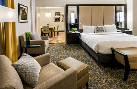 radisson-lackawanna-station-hotel-room-furniture.jpg
