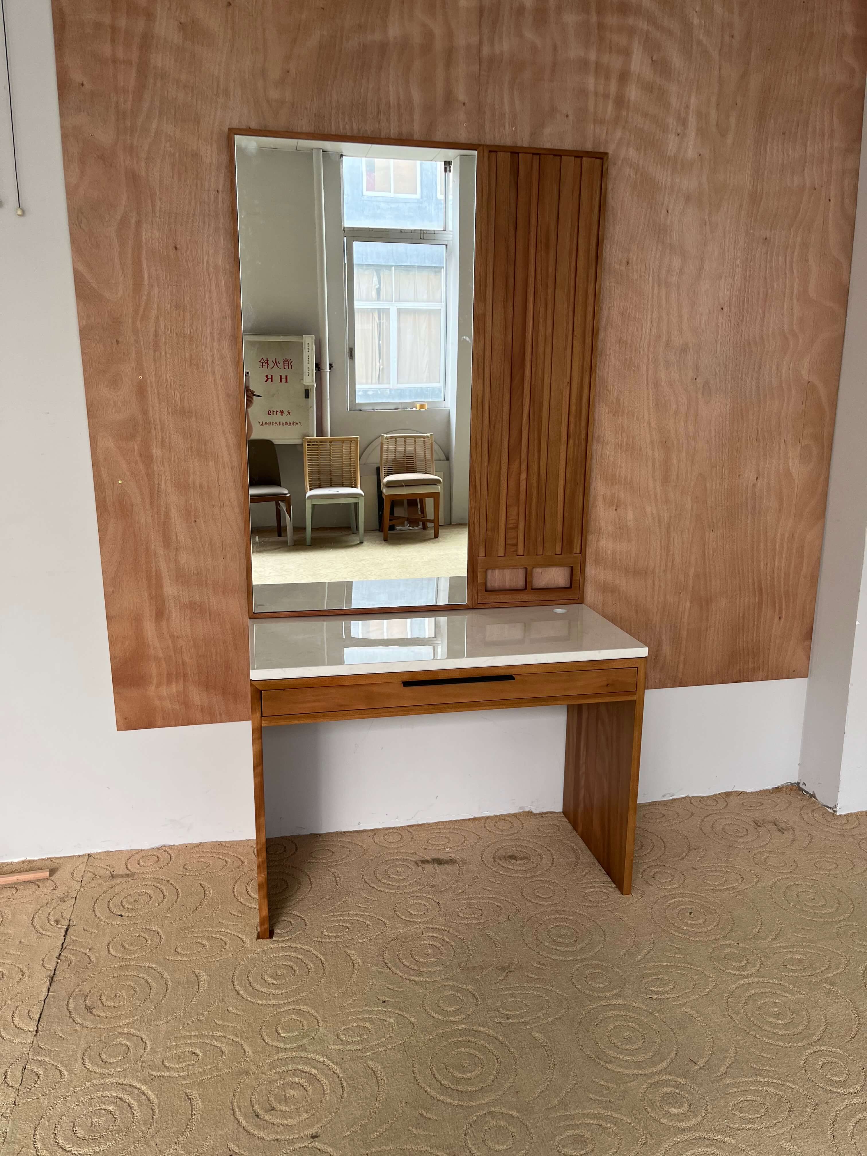 desk units with drawers