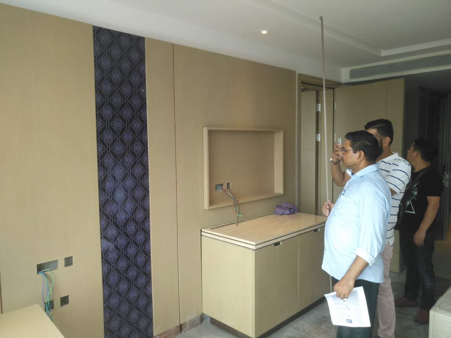 Tongda team providing hotel furniture installation guidance at Marriott project site in India