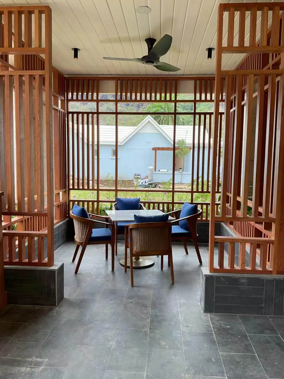 bespoke seafood for Sandals resort public areas
